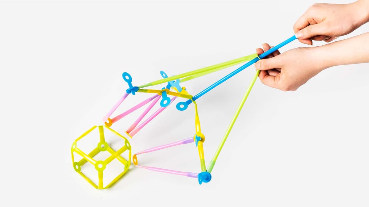 Build a Mechanical Claw Strawbees Classroom