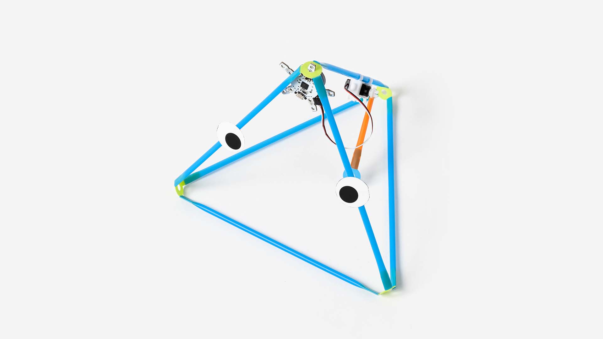 Create a Robot Racer (Quirkbot) Strawbees Classroom